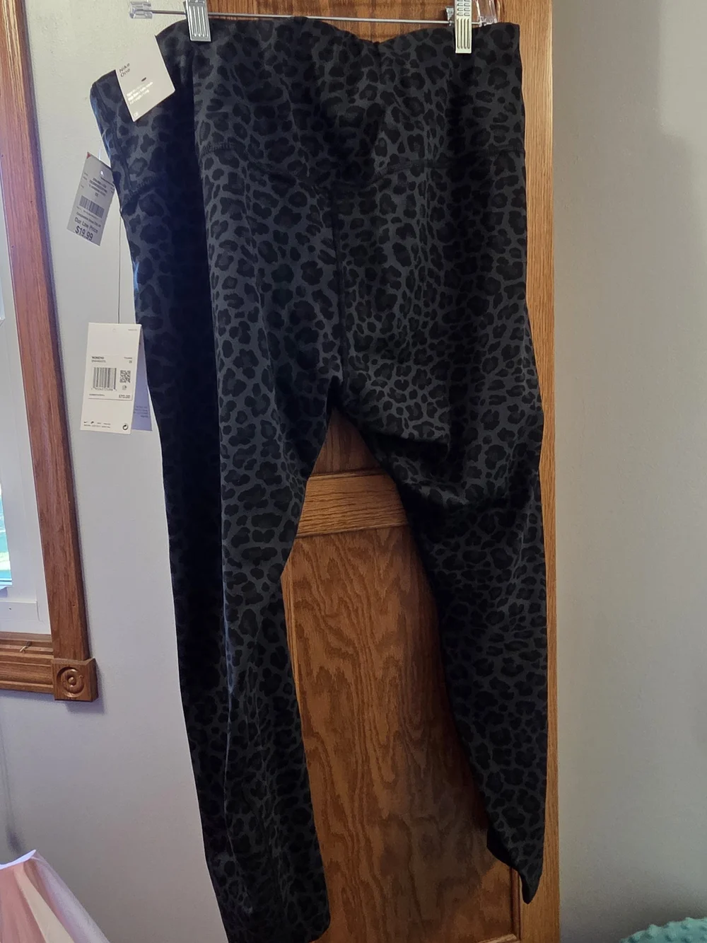 Nike Black Leopard-Print High-Waist Leggings 2X